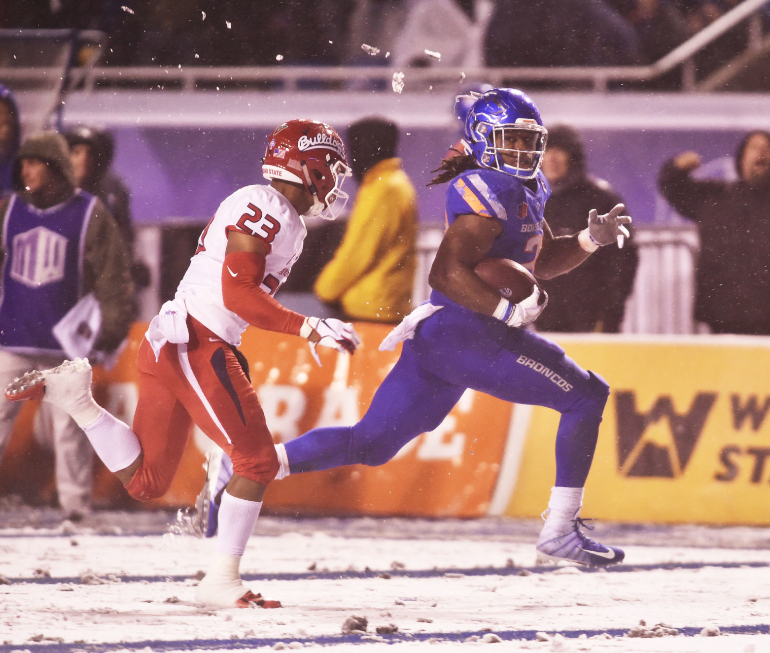 Boise State takes on Fresno State
